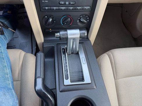 Used 2009 Ford Mustang Coupe RWD image 15