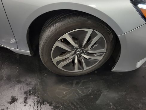 Used 2019 Honda Accord Hybrid image 10