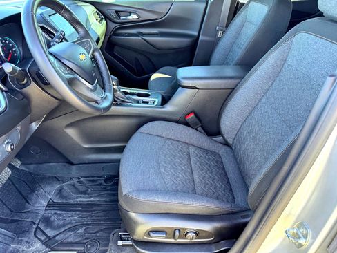 Used 2022 Chevrolet Equinox LT image 12