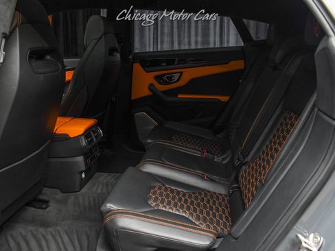 Used 2021 Lamborghini Urus AWD/4WD image 29
