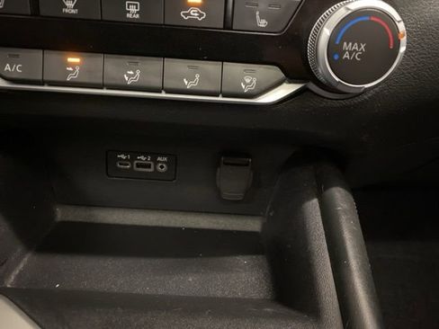 Used 2020 Nissan Altima 2.0 SR FWD image 21