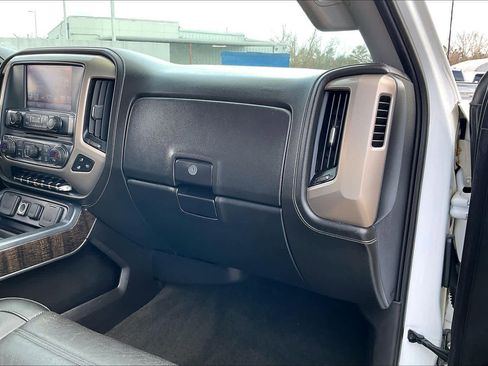 Used 2016 GMC Sierra 3500 Denali w/ Duramax Plus Package image 16