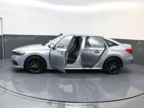 Used 2022 Honda Civic Sport image 24