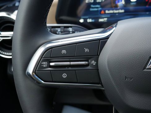 New 2026 Chevrolet Equinox ACTIV w/ Convenience Package III image 13