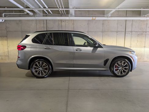 Used 2024 BMW X5 M60i w/ Climate Comfort Package image 10