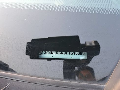 Certified 2023 Jeep Compass Limited AWD/4WD image 33