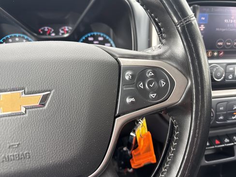 Used 2022 Chevrolet Colorado Z71 AWD/4WD image 25