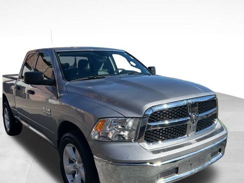Used 2024 RAM 1500 Classic SLT image 9