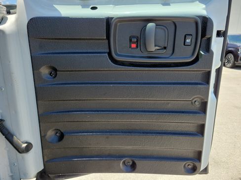 Used 2024 GMC Savana 2500 w/ Driver Convenience Package RWD image 12