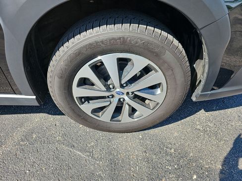 Used 2023 Subaru Outback Premium AWD/4WD image 10