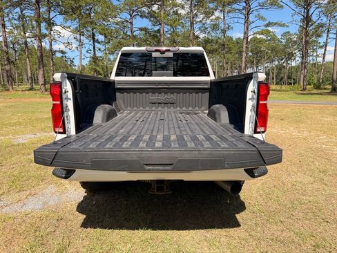 Used 2024 Chevrolet Silverado 2500 High Country w/ Technology Package AWD/4WD image 6