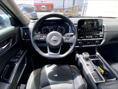 Used 2023 Nissan Pathfinder SL w/ SL Premium Package image 15