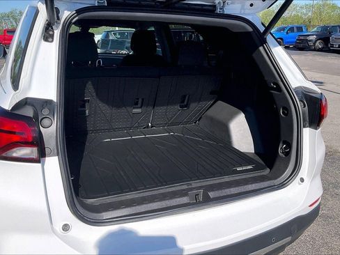 Used 2024 Chevrolet Equinox LT w/ LPO, Floor Liner Package image 4