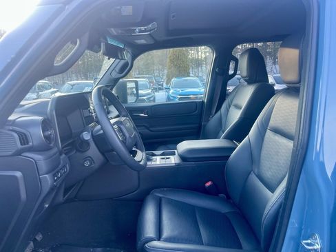 Used 2025 Toyota Land Cruiser image 10