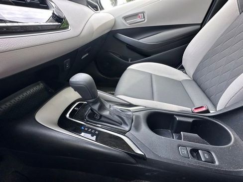 Used 2023 Toyota Corolla LE w/ Carpet Mat Package (TMS) FWD image 15