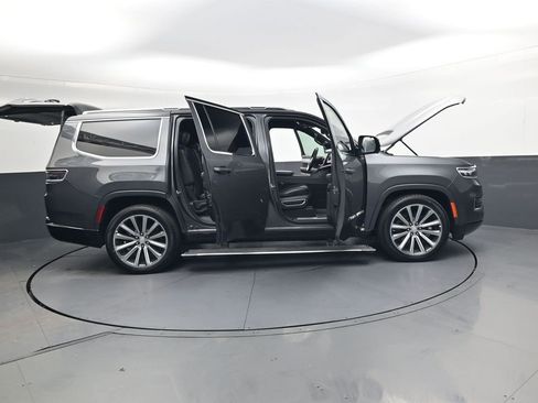 Used 2022 Jeep Grand Wagoneer Series I w/ Flexible Seating Group image 33