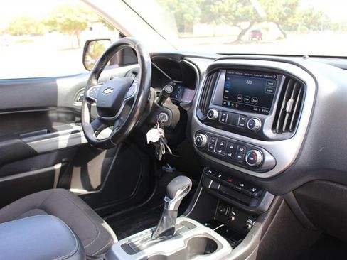 Used 2022 Chevrolet Colorado LT w/ Fleet Safety Package RWD image 14