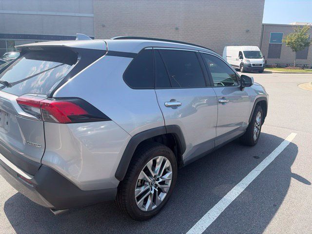 Used 2019 Toyota RAV4 Limited FWD image 9