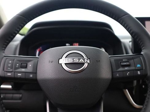 New 2026 Nissan Rogue Platinum AWD/4WD image 11