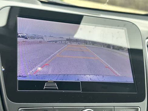 Used 2023 Chevrolet Malibu LT image 14