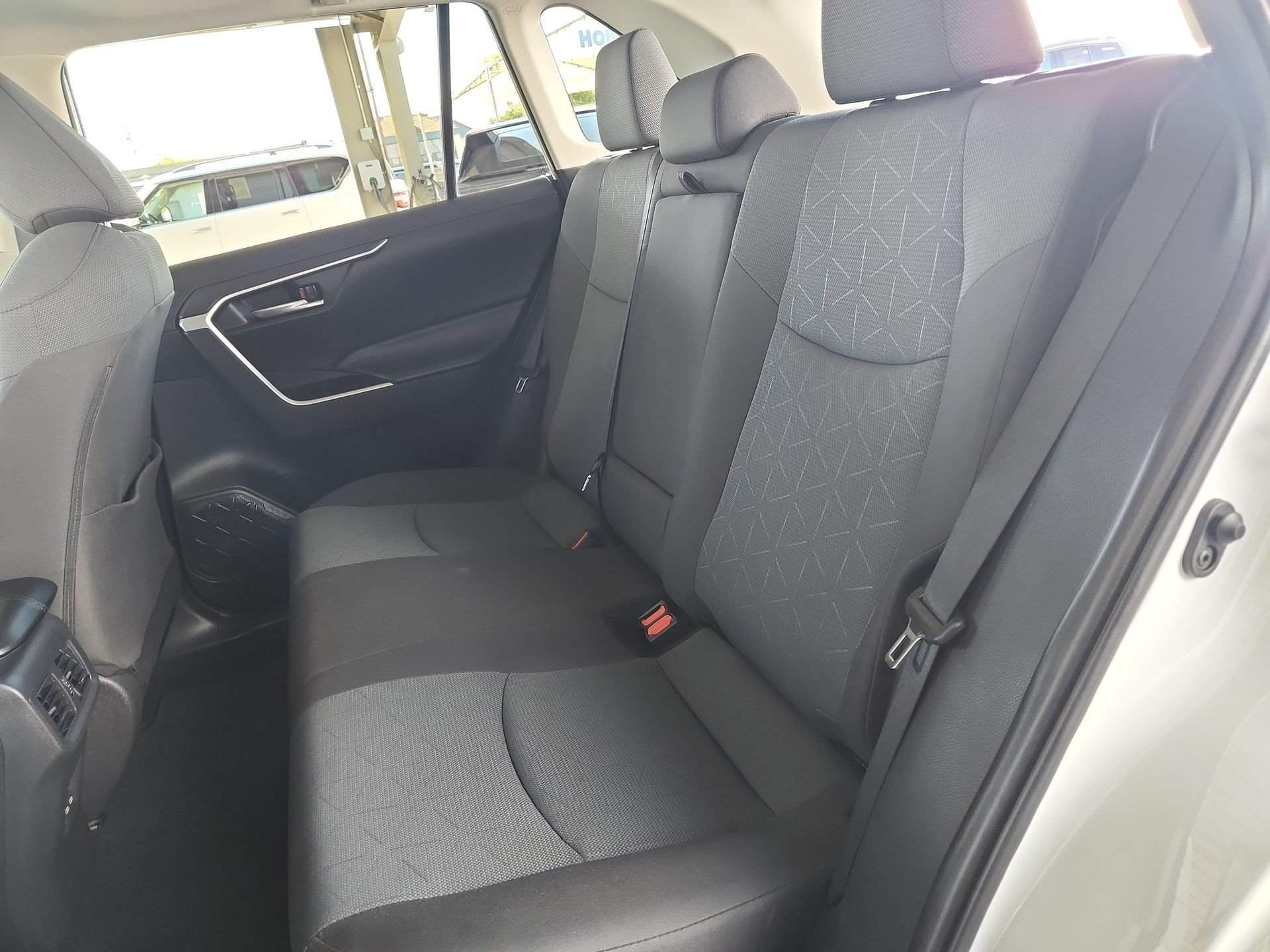 Used 2024 Toyota RAV4 XLE w/ Convenience Package AWD/4WD image 24