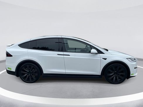 Used 2022 Tesla Model X Plaid AWD/4WD image 3
