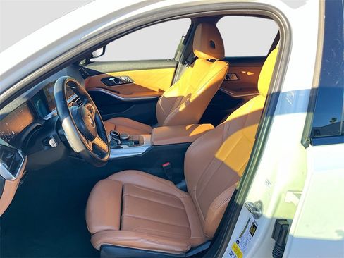 Used 2022 BMW M340i w/ Driving Assistance Package image 22