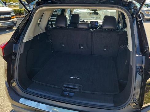 Certified 2022 Nissan Rogue SV image 15