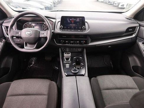 Used 2025 Nissan Rogue SV AWD/4WD image 21