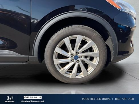 Used 2022 Ford Escape Titanium w/ Titanium Elite Package AWD/4WD image 26