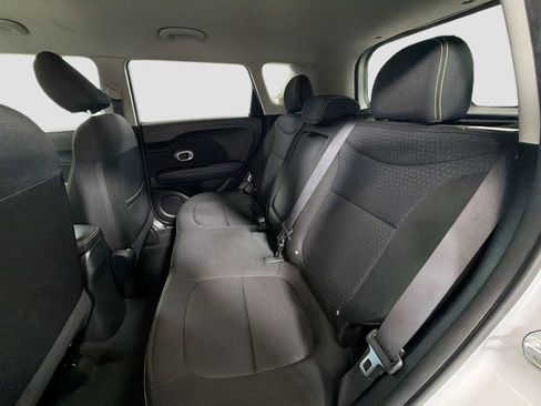 Used 2015 Kia Soul + FWD image 24