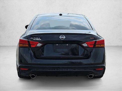 Used 2024 Nissan Altima 2.5 SR w/ SR Premium Package image 7