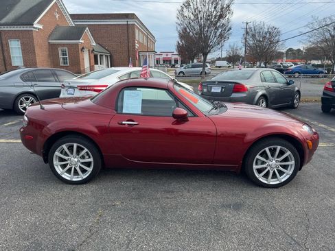 Used 2008 MAZDA MX-5 Miata Grand Touring w/ Premium Pkg image 10