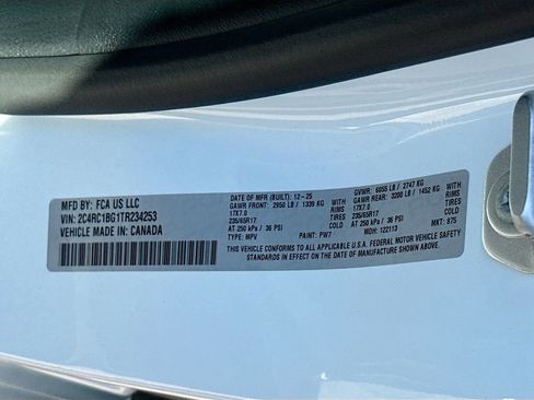 New 2026 Chrysler Pacifica Select image 36