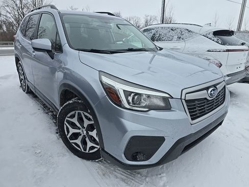 Used 2019 Subaru Forester Premium image 5