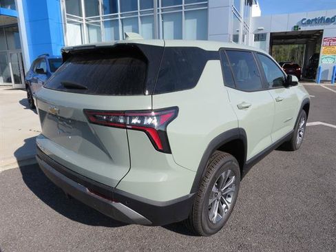 New 2026 Chevrolet Equinox LT w/ Convenience Package II image 4