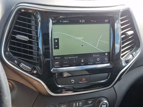 Used 2020 Jeep Cherokee Limited AWD/4WD image 3