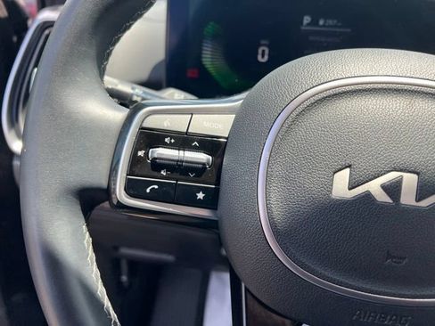 Certified 2024 Kia Sorento S w/ Panoramic Sunroof Package FWD image 15