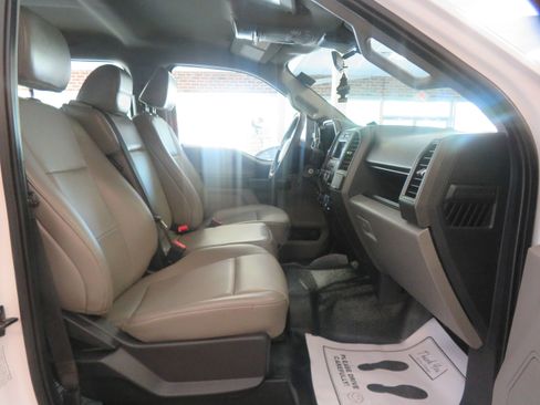 Used 2022 Ford F350 XL w/ Power Equipment Group AWD/4WD image 25