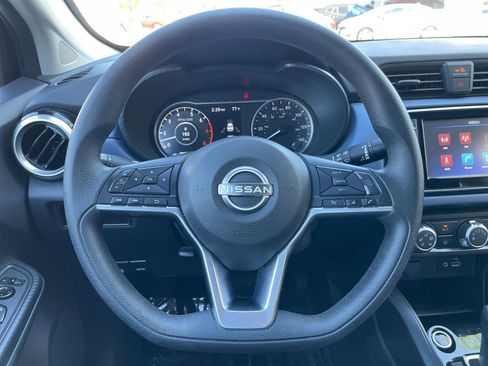 Used 2025 Nissan Versa SV image 28