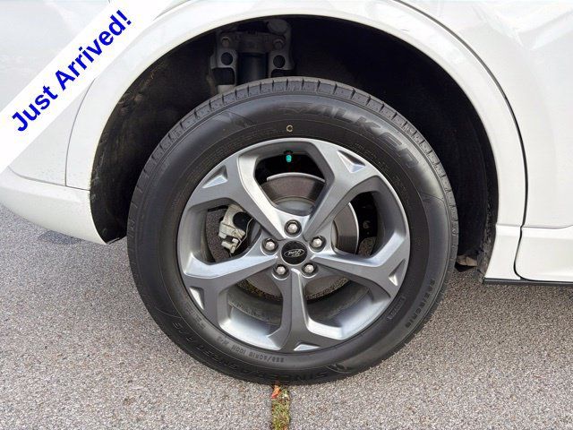 Used 2023 Ford Escape ST-Line w/ Tech Pack #1 AWD/4WD image 19