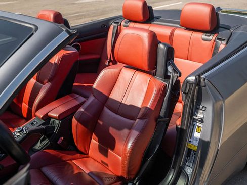 Used 2013 BMW M3 Convertible image 47