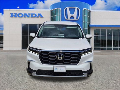 New 2025 Honda Pilot EX-L image 8