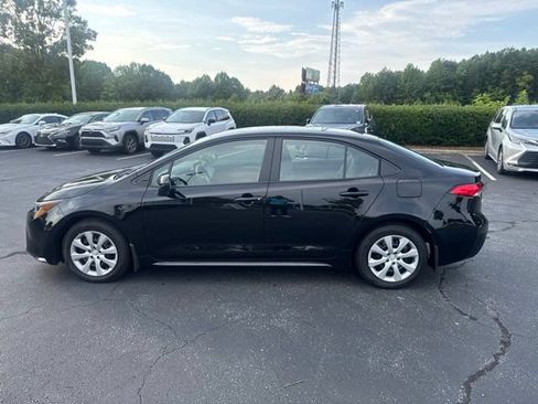 Used 2026 Toyota Corolla LE FWD image 2