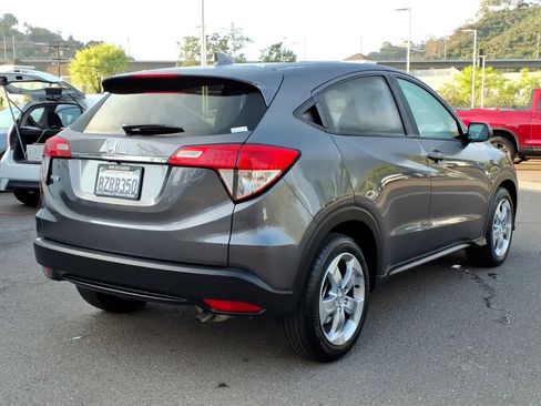 Used 2022 Honda HR-V LX image 4