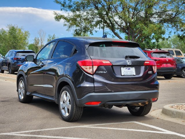 Used 2017 Honda HR-V EX image 3