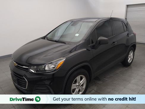 Used 2020 Chevrolet Trax LS w/ Tint and Cruise Package FWD image 1