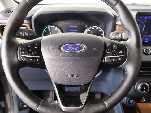 Used 2024 Ford Maverick Lariat FWD image 3