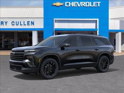 New 2026 Chevrolet Traverse LT w/ Midnight/Sport Edition image 2