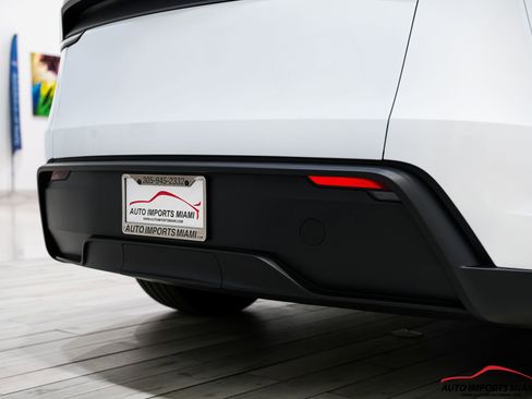 Used 2026 Tesla Model Y Long Range RWD image 20